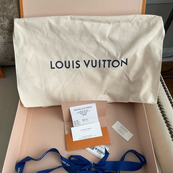 Louis Vuitton Neverfull PM with ORIGINAL BOX, BAG, DUST-BAG, RIBBON & RECEIPT. - Picture 10 of 16